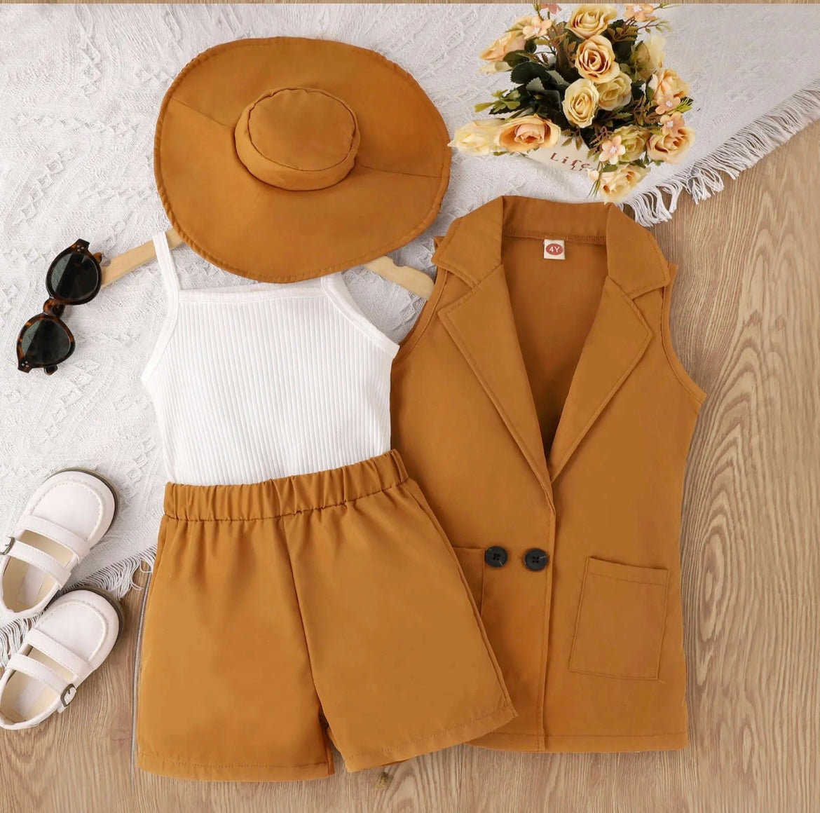 Sleeveless Vest and Shorts Set with Rigged Top Shirt