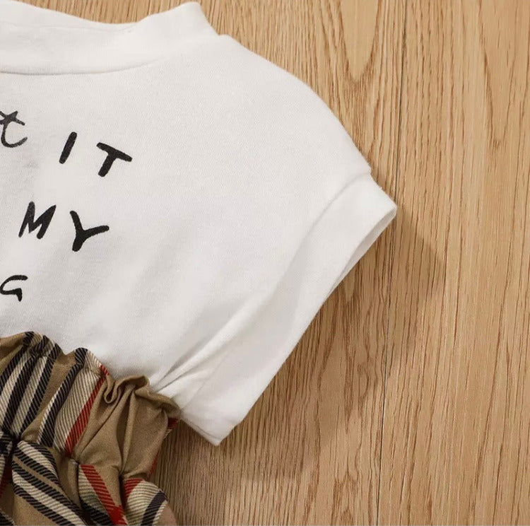 “Detail view of the bold graphic on the ‘I Got It from My Mama’ short sleeve shirt, showcasing fun and fashionable lettering for a trendy, standout look.”